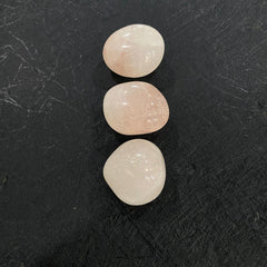 Rose Qartz Tumbled Stone